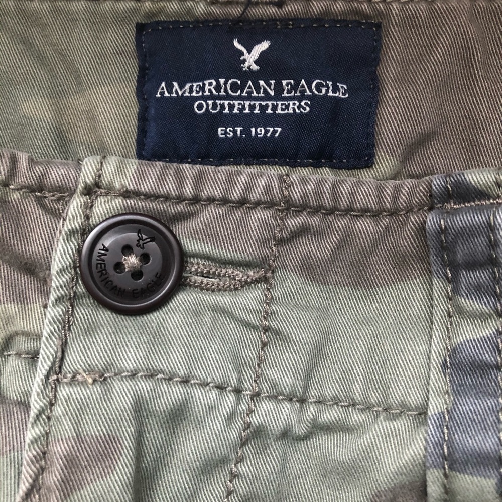 Men’s Army camuflaje shorts/American outfitters